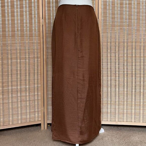 Finity 100% silk brown maxi skirt with floral detail and side slit - Picture 4 of 5